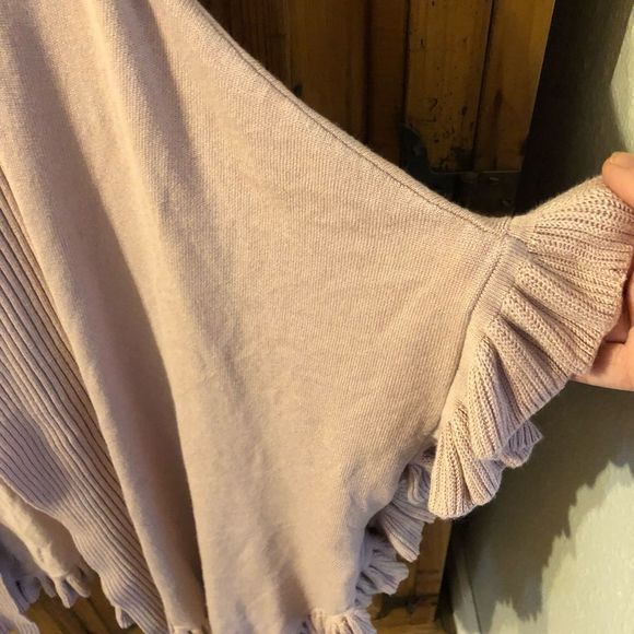 Gorgeous Joseph A Shawl Kimono style knit Lt Rose 1X Ruffled Sleeves & Bottom - Picture 4 of 6